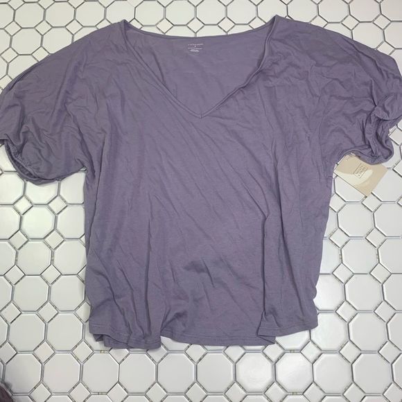 14th & Union Pleated Sleeve V-Neck Purple T-shirt size small - Picture 3 of 6